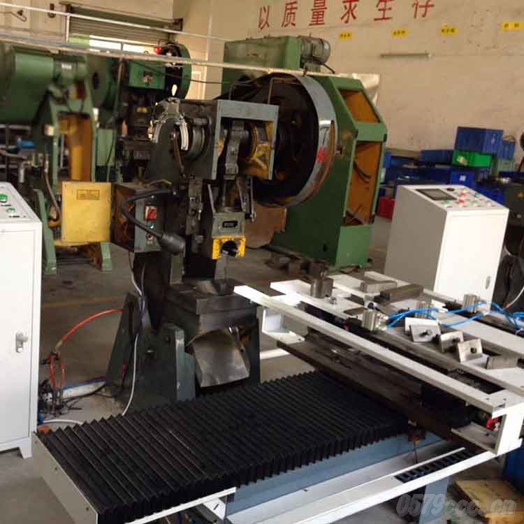 DF-100沖床送料機(jī) (2)